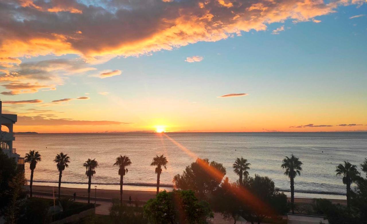Sunrise Estudio Picasso, con vistas jardín y mar Miami Platja  Exterior foto